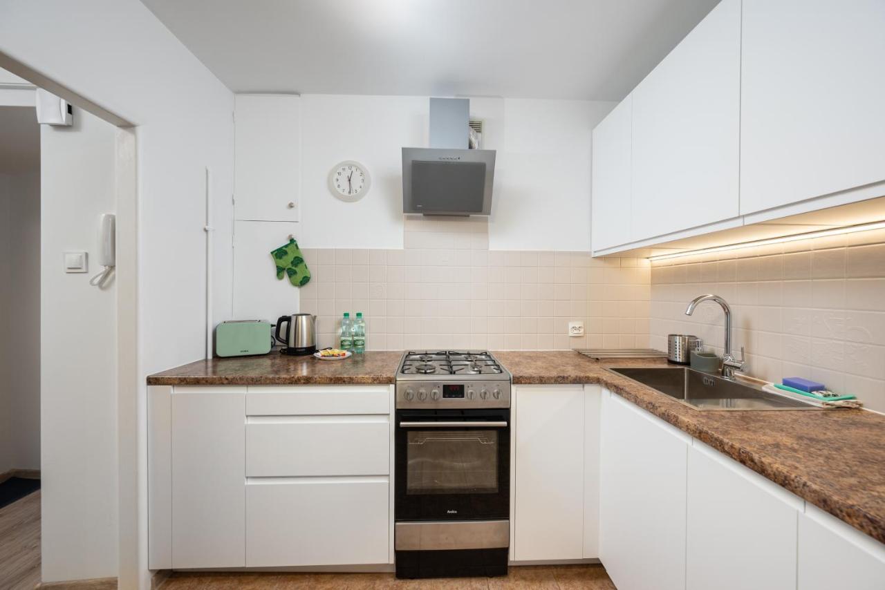 9Th Floor City View Apartment Varsó Kültér fotó
