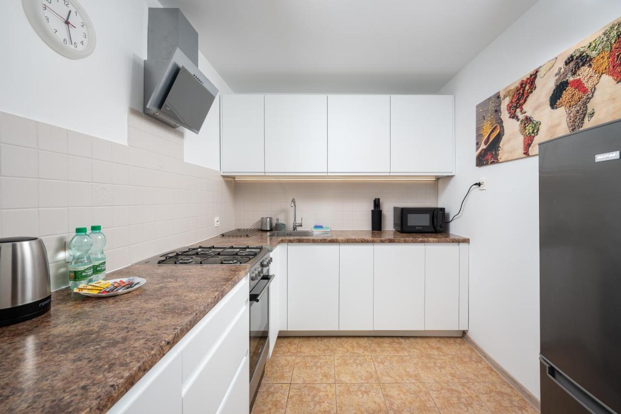9Th Floor City View Apartment Varsó Kültér fotó